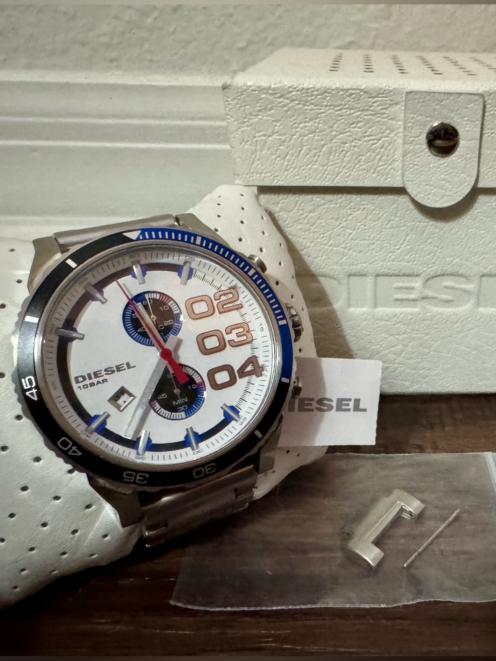 Diesel DZ4313 White Double Down Chrono 2.0 Analog Watch Needs Battery